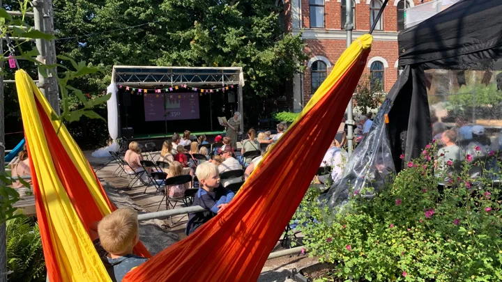 Bildet er fra det midlertidige hageanlegget som ble laget til Larviks 350 års jubileum i 2021.