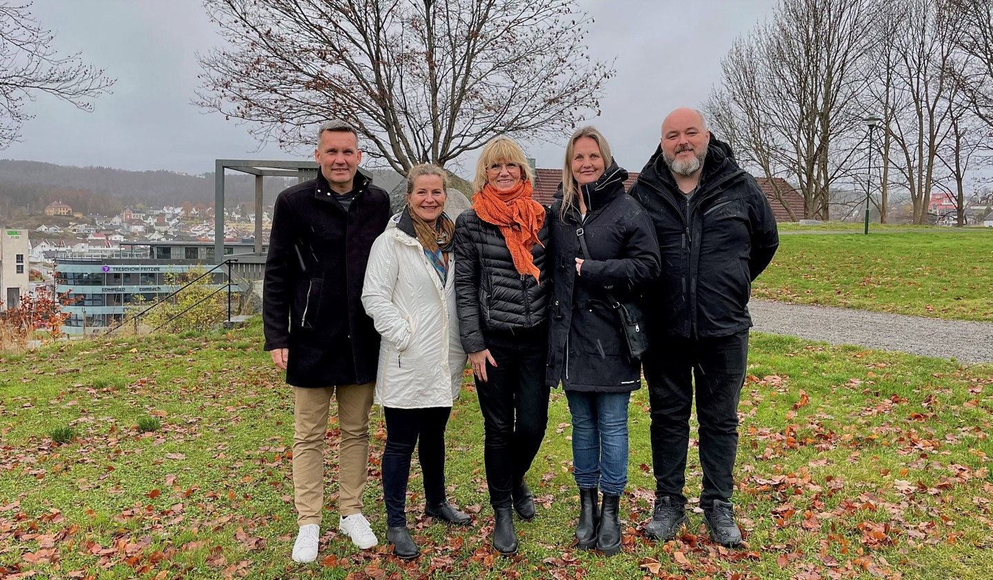 Fra venstre: Bård Jacobsen, Hanne Øyen Herland, Kari Madsen Moldvær, Ingerid Heggelund og Øyvind Beyer i Larvik kommune