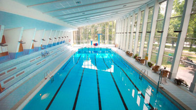 Svømmehallene går tilbake til vanlige åpningstider