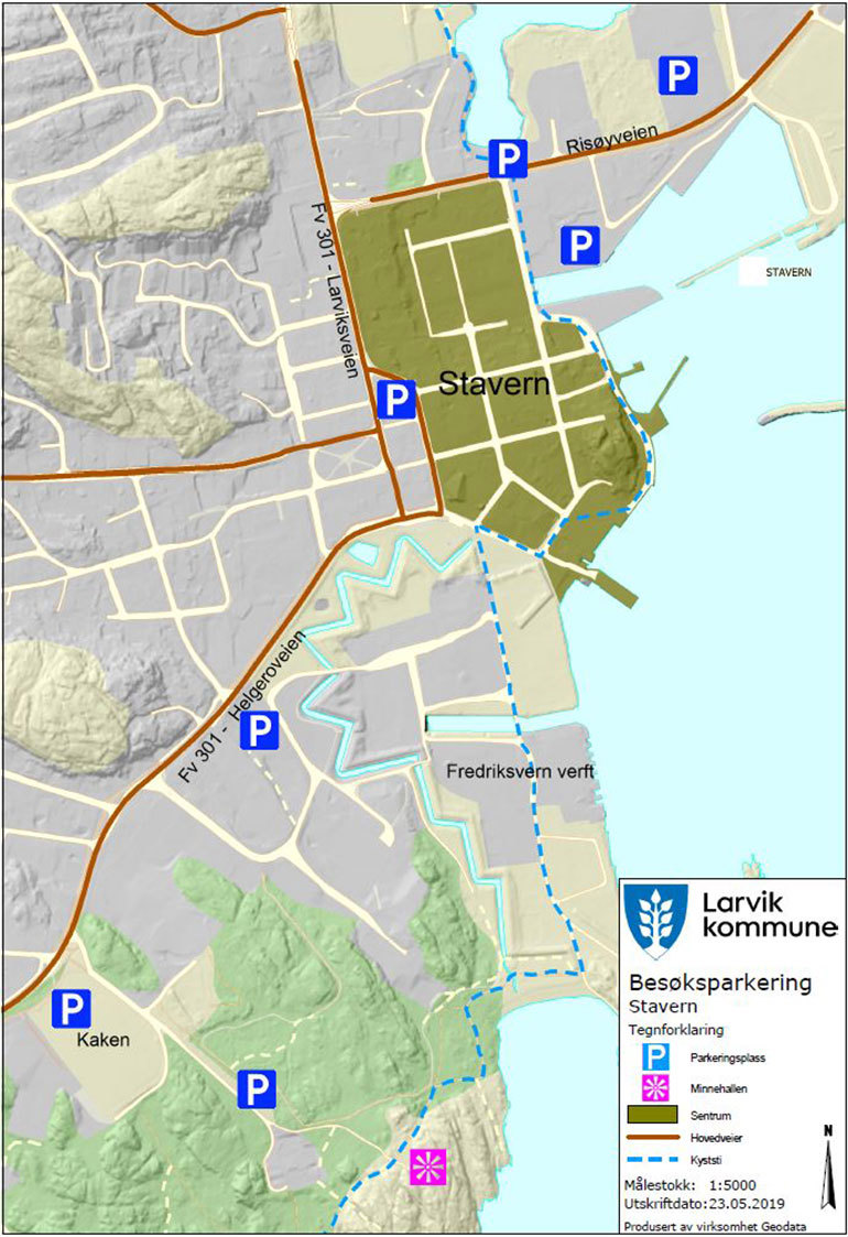 Uten parkeringskort må du benytte en av disse parkeringsplassene i Stavern i sommer.