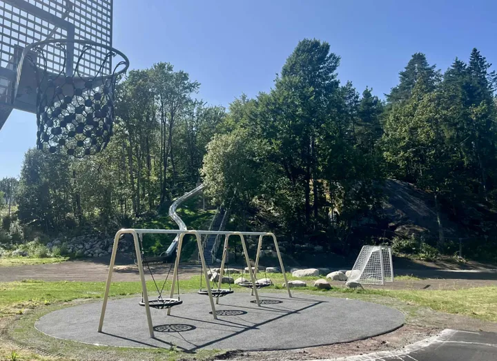 Nye hagadumpa lekeapparater og sklia