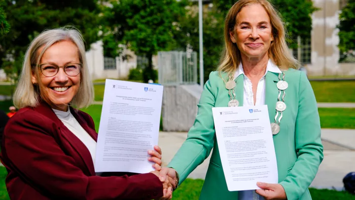 Signert Avtale Ordfører Furumoa Områdesatsing Torstrand 23