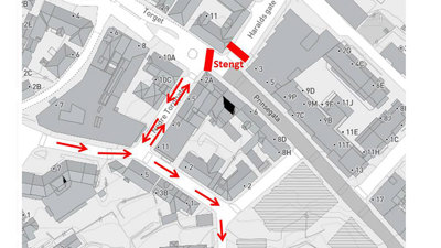 Nå stenges krysset Haraldsgate - Prinsegata