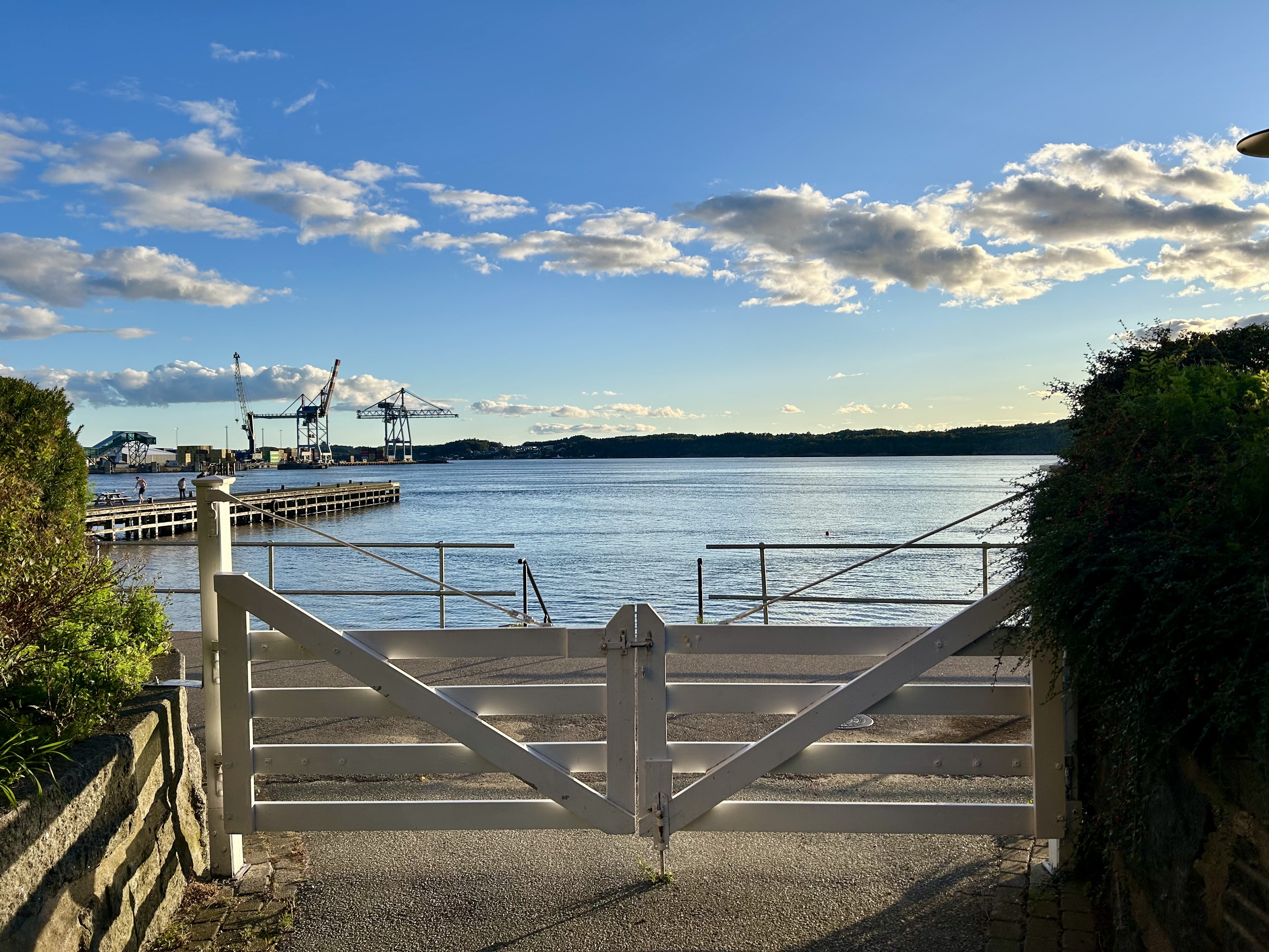 Bilde av sjøutsikten fra Glassverkstunet.