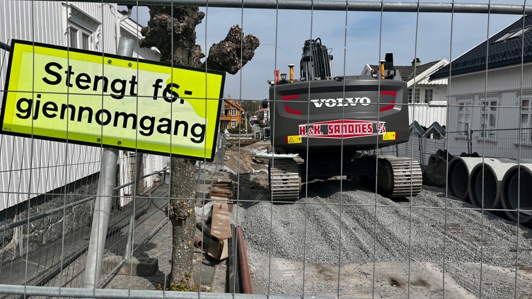 Sommeridyllen i Stavern får fred fra gravemaskinene