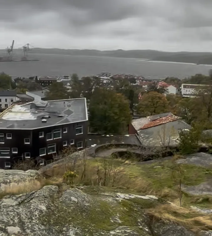 mesterfjellet og farrishallen storm.jpg