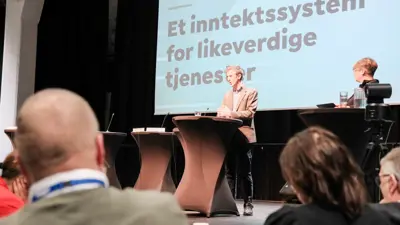 Larvik utfordret statsråden: - Hva med å flytte omtanken fra de rike til de fattige?