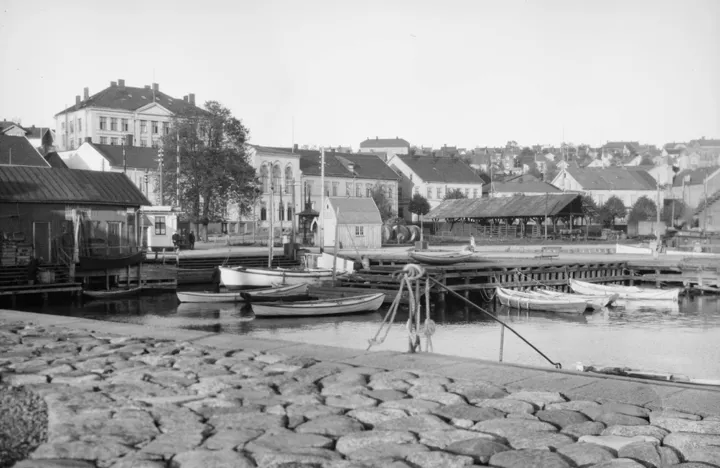 Fiskerhavna I Gamle Dager