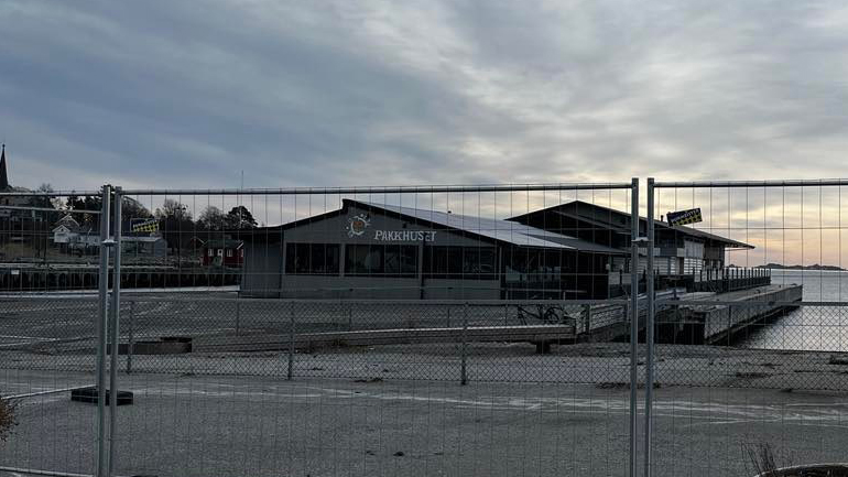 Vestre brygge stenges – betydelige skader