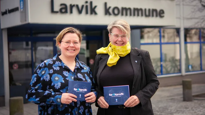 Prosjektleder Eva Susanne Drugg sammen med kommunedirektør Gro Herheim.